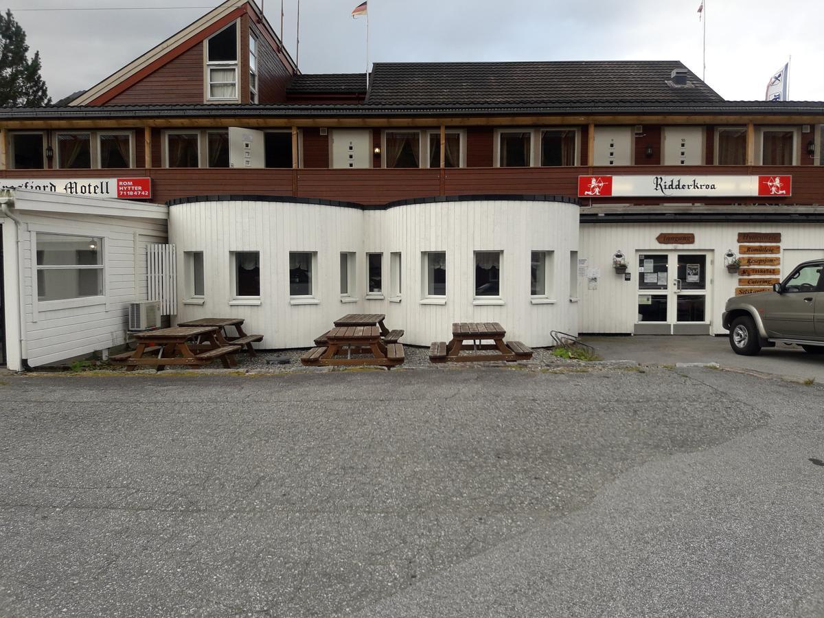 Ridderkroa Tresfjord Motel Exterior photo